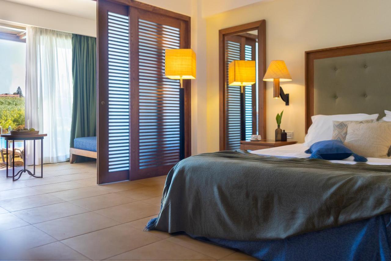 Giannoulis - Cavo Spada Luxury Sports & Leisure Resort & Spa Колимвари Екстериор снимка